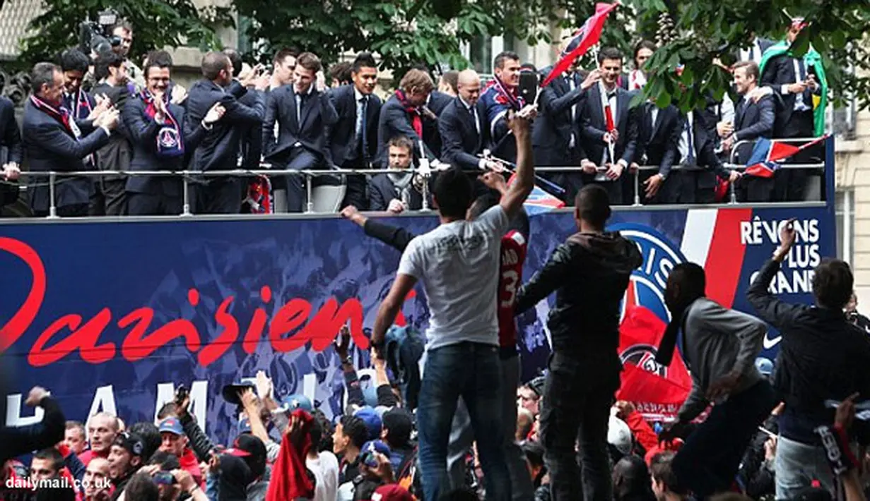 Paris Saint-Germain mengelar parade setelah menjuarai Liga Prancis
