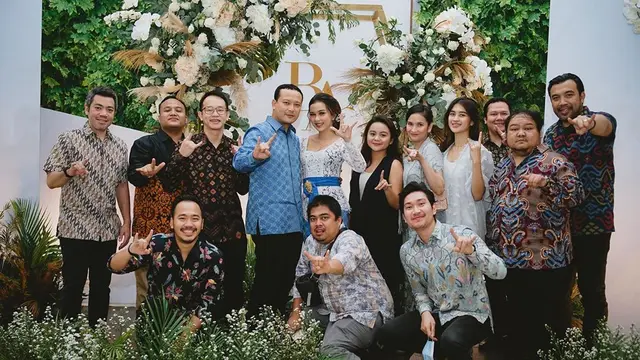 Segera Menikah Ini 7 Momen Banyu Biru Tunangan dengan Anastasia Adamova