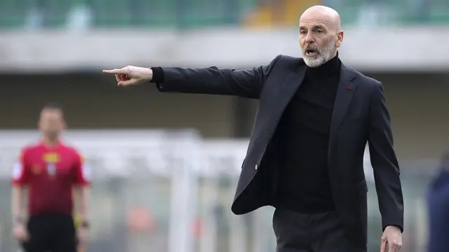 FOTO: Menang di Kandang Verona, AC Milan Tempel Ketat Inter Milan