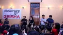 Geisha merayakan momen spesial ini bersama My Geisha, fans setia Geisha yang selalu mendukung mereka. Selama berkarir fansnya itu juga mempunyai andil besar untuk membawa Geisha menjadi grup band papan atas di Indonesia. (Andy Masela/Bintang.com)