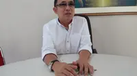 Eddy Santana Putera, mantan Wali Kota Palembang menilai sosok anak Gubernur Sumsel masih minim pengalaman di dunia politik (Liputan6.com / Nefri Inge)