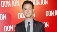 Robin di The Dark Knight Rises Ditarik ke `The Avengers`