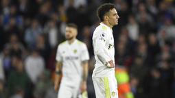 Faktor lain yang membuat Leeds kalah telak adalah mereka hanya bermain dengan 10 pemain usai Daniel James diganjar kartu merah oleh wasit setelah melakukan tekel keras terhadap Mateo Kovacic. (AFP/Oli Scarff)