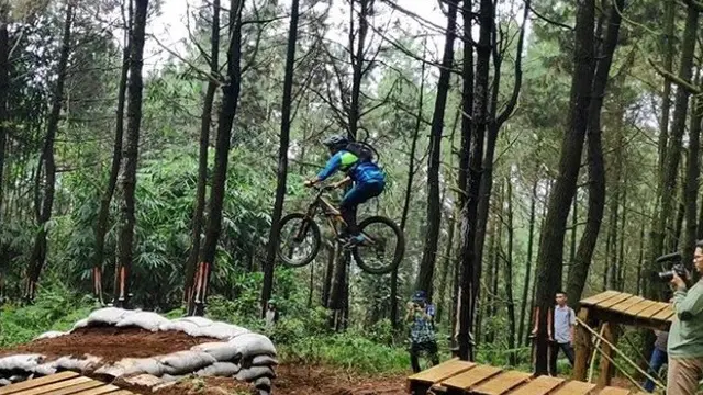 Pecinta Sepeda, Wajib Coba Jalur Pusaka Mulya Bike Park