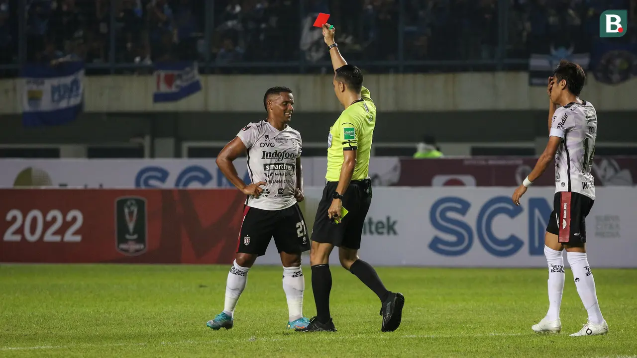 Foto: Tak Ada Pemenang di Laga Panas Persib Bandung Kontra Bali United di Grup C Piala Presiden 2022
