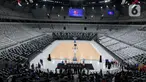 Suasana lapangan dan tribun penonton di Indonesia Arena, Senayan, Jakarta, Selasa (11/7/2023). Indonesia Arena merupakan satu dari empat venue penyelenggara FIBA World Cup 2023. (Liputan6.com/Herman Zakharia)
