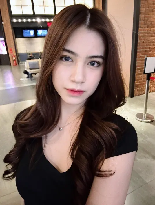 <p>[Instagram/rinoaaurora]</p>