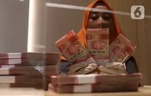 Rupiah Melemah, Harga Minyak dan Konflik Timur Tengah Jadi Pemicu