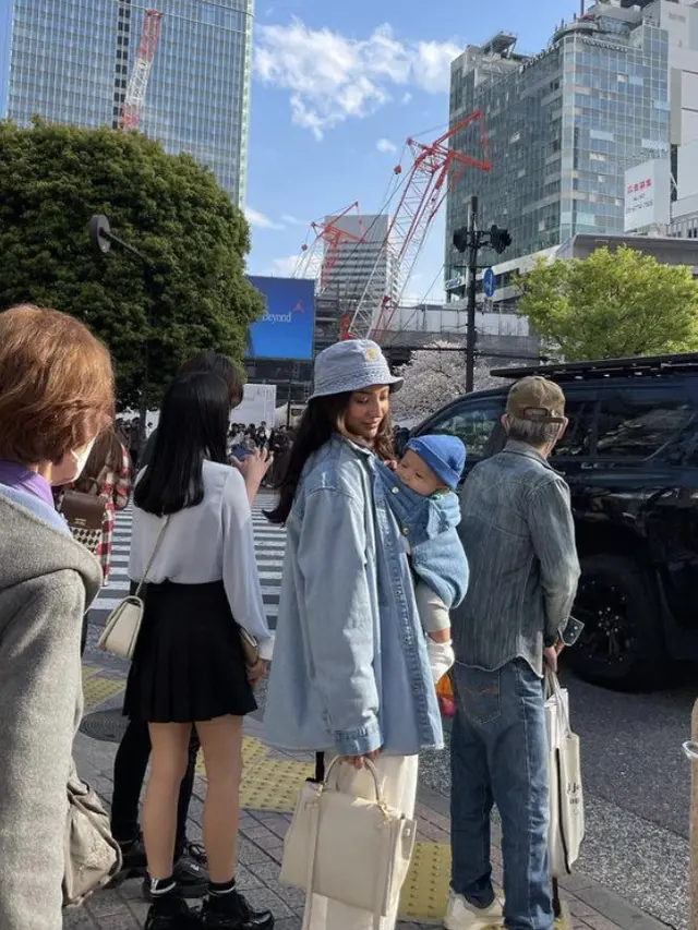 Potret Nadia Saphira Liburan di Jepang bersama anaknya, credit: Instagram (@nadsap)