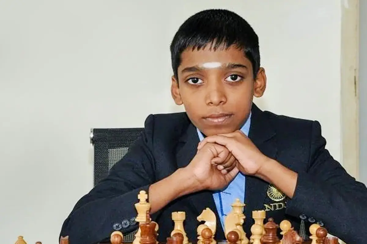Cetak Sejarah Baru, Remaja 16 Tahun asal India Berhasil Kalahkan Juara Catur Dunia Magnus Carlsen
