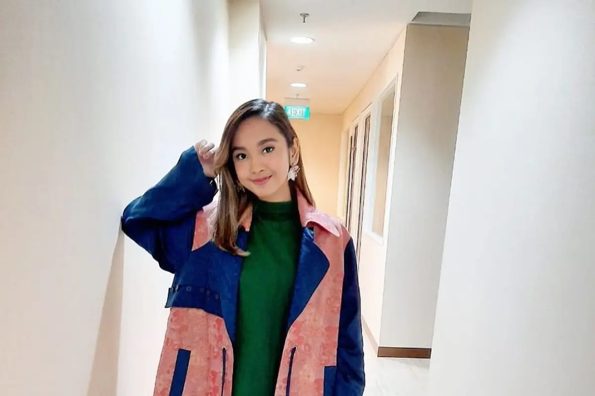7 Gaya Kasual Lyodra Ginting, Tampil Stylish dan Memesona