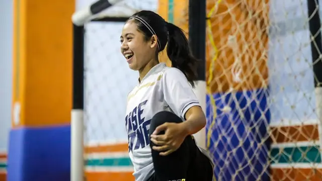 5 Gaya Nabila Ghassani saat Bermain Futsal, Kiper Persebaya Putri