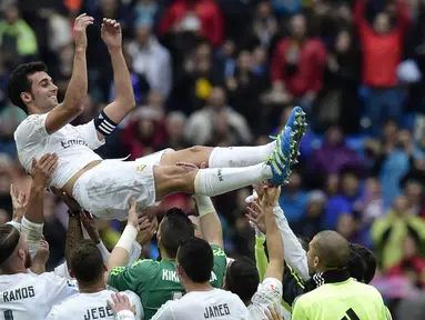 Mantan pemain Real Madrid, Alvaro Arbeloa memutuskan pensiun dari dunia sepak bola setelah gagal bersinar bersama klub Premier League, West Ham United.  (AFP/Javier Soriano)