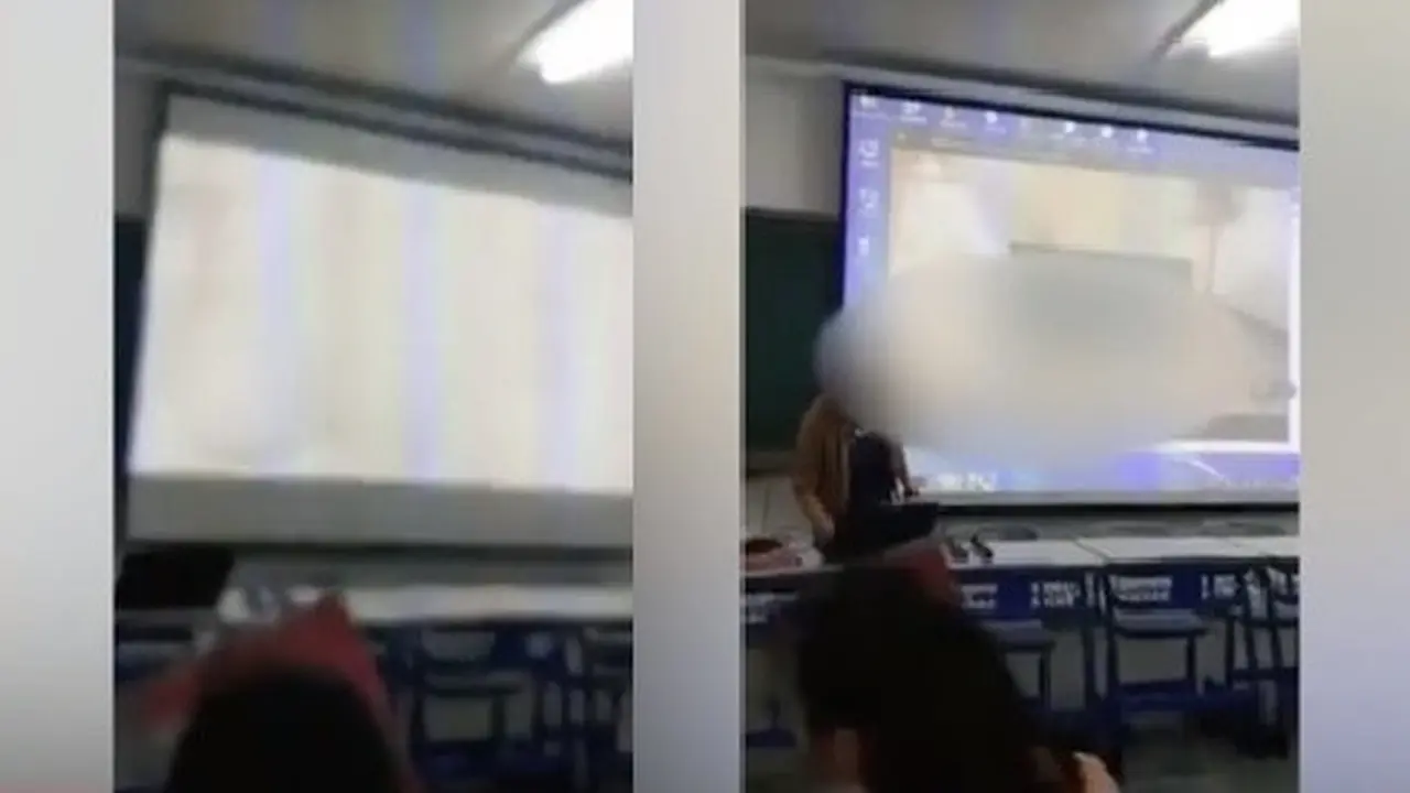 guru pasang video porno di depan kelas (foto: LiveLeak/Metro)
