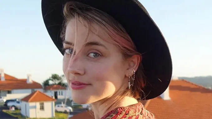 [Bintang] Amber Heard