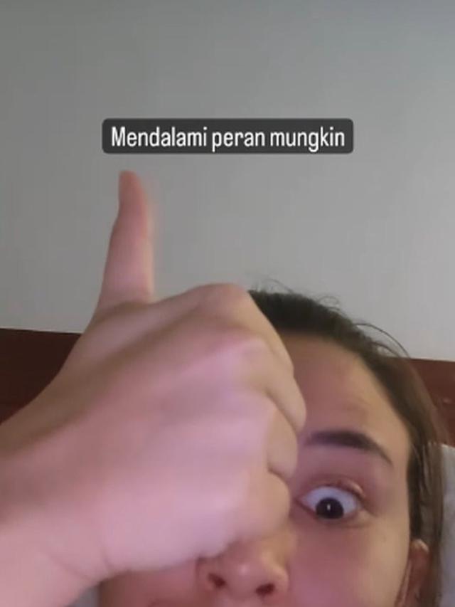 Dahlia Poland menunjukkan percakapan mesra suaminya, Fandy Christian dengan perempuan lain. (Foto: Instagram/dahliachr)