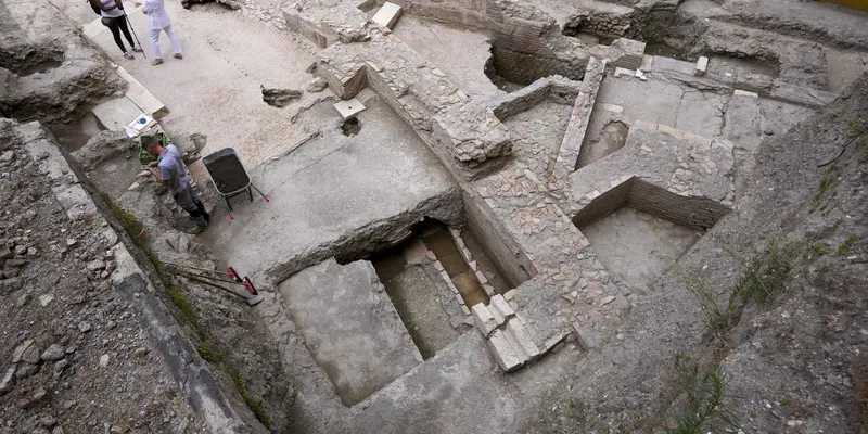 Reruntuhan Teater Kaisar Romawi Nero Ditemukan di Dekat Vatikan