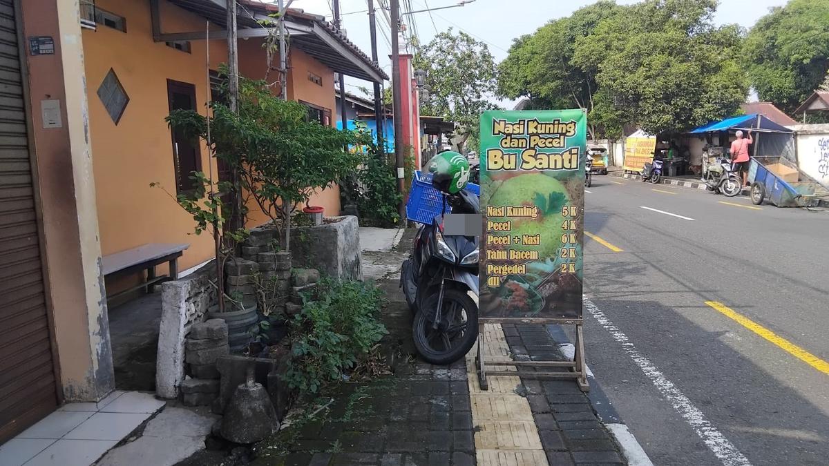 Strategi Penjual Nasi Kuning di Jogja Pertahankan Harga Rp5.000 di Tengah Bahan Pokok Naik