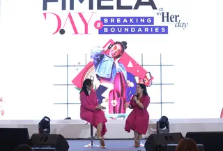 Pentingnya peran orangtua di era digital untuk tumbuh kembang sang buah hati. [Foto: Daniel Kampua]