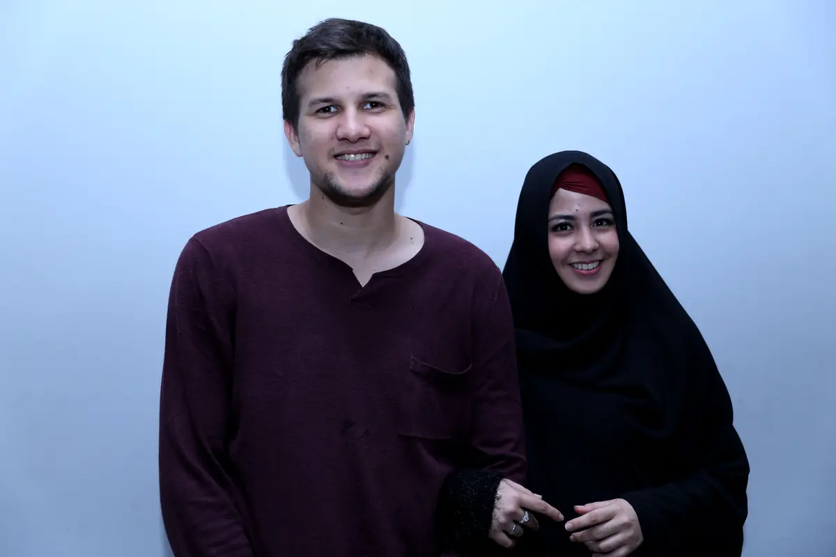 [Bintang] Risty Tagor dan Stuart Collin