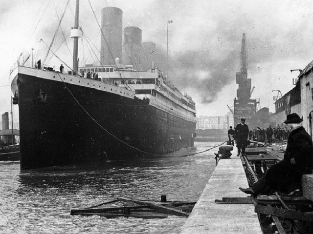 Paling Baru Gambar Sketsa Kapal Titanic - Tea And Lead