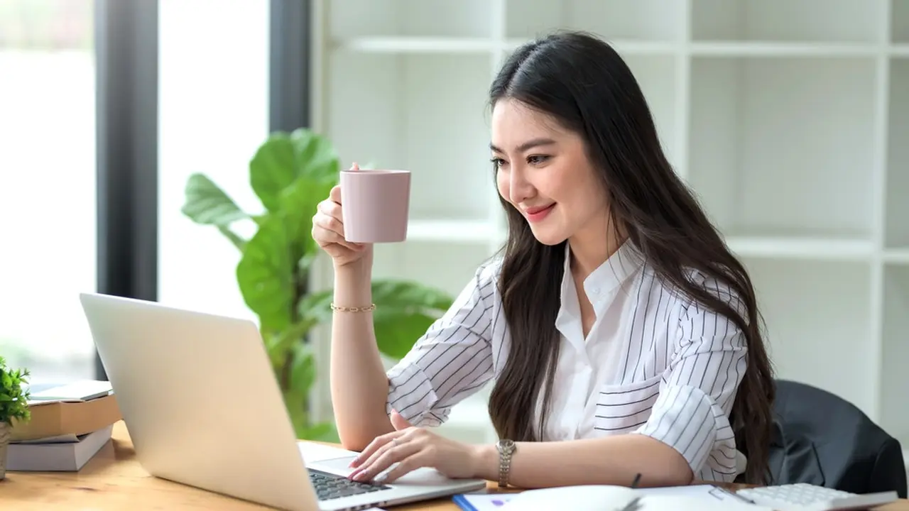 5 Produk Skincare yang Wajib Digunakan Saat Seharian Beraktivitas di Ruangan Ber-AC
