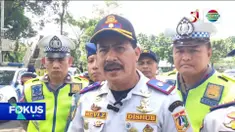 Simak informasi dalam Fokus Pagi edisi (26/12) dengan pilihan topik-topik sebagai berikut, Kebakaran Kios Dagang, Bangunan Ambruk Timpa Kendaraan, Banjir Bandang kembali Menerjang Agam, Ketahuan Menipu, Pria Tembak Pedagang Emas.