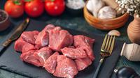 Orangtua bisa membuat hidangan berbahan dasar daging sapi sebagai menu lezat nan bergizi. (Foto: Freepik/mdjaff)