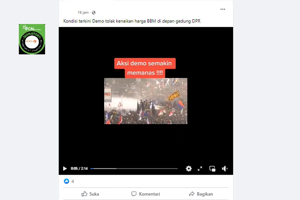 Tangkapan layar klaim video demo menolak kenaikan harga BBM di gedung DPR memanas
