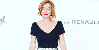 Bukan yang pertama kali Lindsay Lohan menunjukan dirinya menjadi seorang mualaf. Sempat beberapa unggahan dan aktivitasnya menjadi bahan pembicaraan publik yang mengabarkan dirinya telah berpindah agama. (Instagram/lindsaylohan)