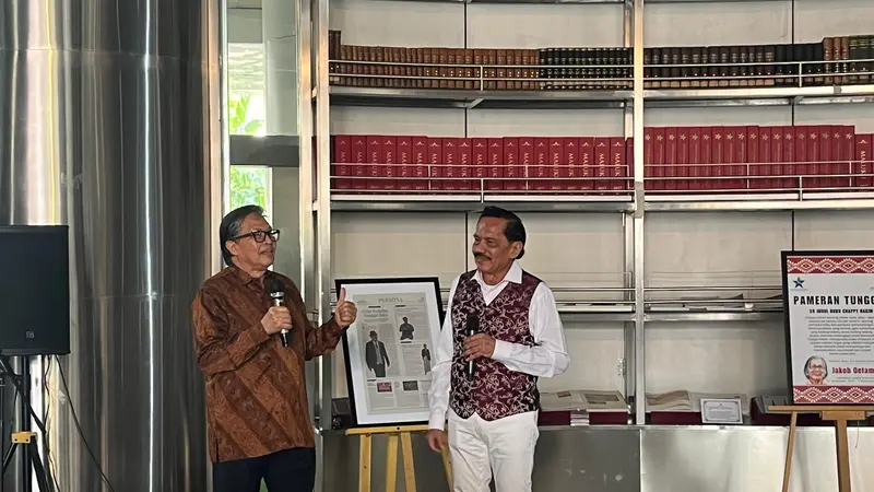 Pameran buku bertajuk 'Menjaga Ibu Pertiwi dan Bapak Angkasa-Retired but not Expired'.