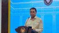 Penasihat Khusus Presiden Bidang Politik dan Keamanan, Wiranto usai menghadap Prabowo di Istana Kepresidenan Jakarta, Kamis (24/4/2025). (Liputan6.com/Lizsa Egeham)