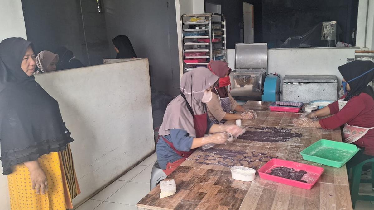 Manfaatkan Pinjaman Modal dan Pendampingan BRI, Perempuan Tangguh Ini Berhasil Mendirikan Kelompok Wanita Tani di Kaki Gunung Ceremai