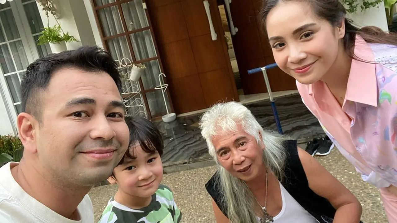Kompak, Ini 6 Momen Kebersamaan Rafathar dan Gideon Tengker