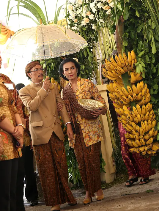 Kedua orang tua Selvi Ananda; Didit dan Partini. (Galih w. Satria/bintang.com)