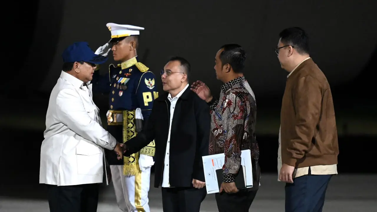 Presiden Prabowo Subianto  tiba di Indonesia Usai menyelesaikan rangkaian kunjungan kenegaraan di Australia.