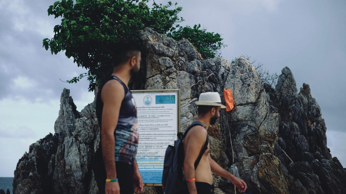 Turis-turis Israel Diduga Buka Bisnis Wisata Ilegal, Bikin Resah Warga Thailand Selatan