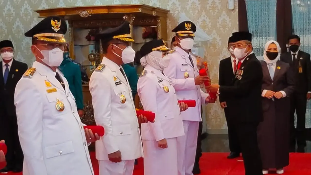 Pelantikan bupati dan wakil bupati terpilih