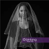 Eksklusif Tara Basro, pemain film Pengabdi Setan. (Fotografer: Adrian Putra, Stylist: Indah Wulansari, Wardrobe: Mango, Digital Imaging: Muhammad Iqbal Nurfajri/Bintang.com)