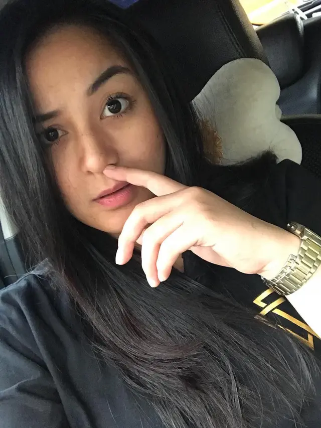 [Bintang] Anisa Bahar dan Juwita Bahar