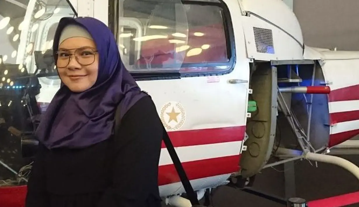 Tere menjadi mualaf pada 2001, ia memutuskan untuk mendalami agama Islam setelah mendapatkan hidayah melalui mimpi. (Foto: Instagram.com/teretorial)