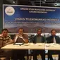 Diskusi Ada Apa Dengan Telekomunikasi Indonesia yang digelar Lingkar Studi Mahasiswa Indonesia (Lisuma Indonesia) di Kawasan Tebet, Jakarta, Senin (27/6/2016)