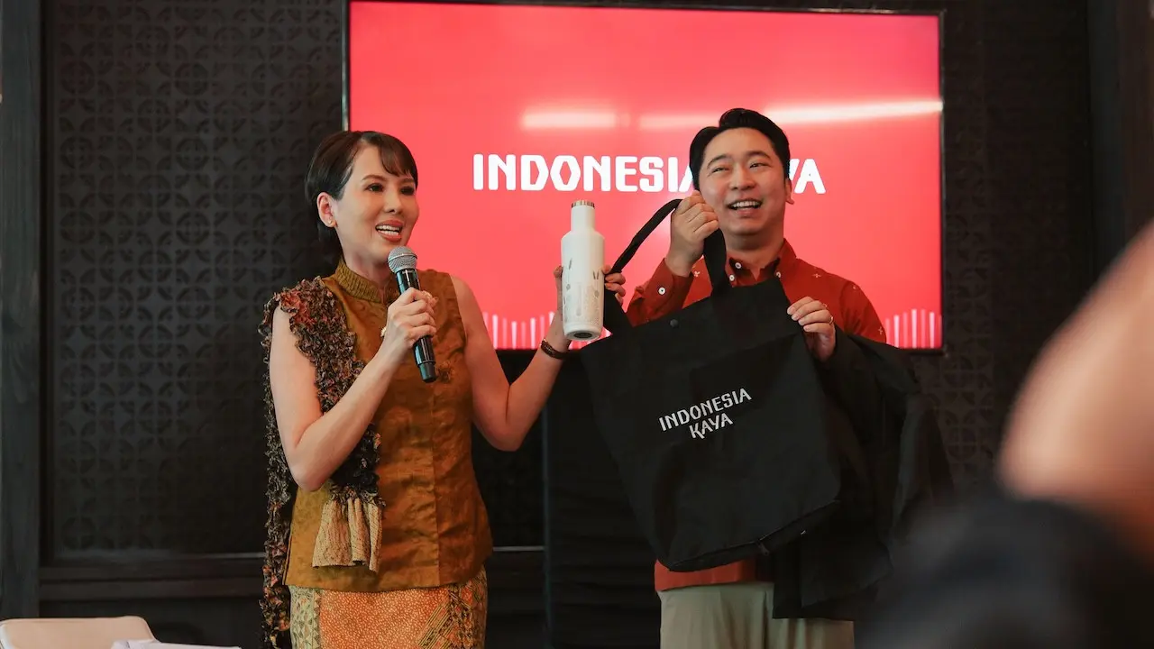 Wajah Baru Indonesia Kaya dengan logo kekiniaan