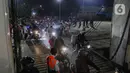 Berdasarkan penuturan petugas di lokasi, jumlah pemudik sejak pagi ini telah mengalami peningkatan. (Liputan6.com/Faizal Fanani)