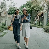 Buat kamu yang mengaku pembaca setia Fimela.com atau sahabat Fimela, sudah join grup WhatsApp Fimelahood belum? Yuk, langsung join. (Shutterstock)