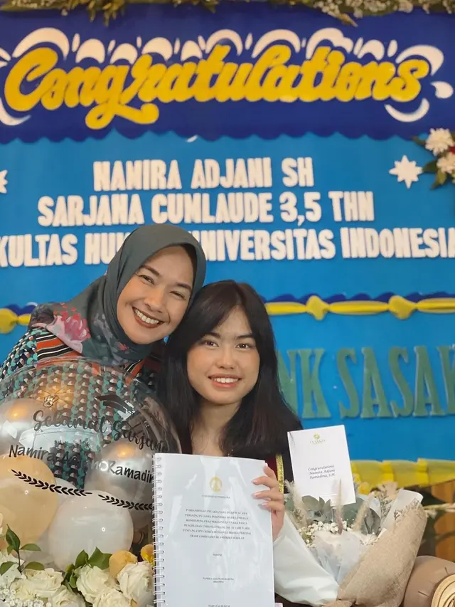 Namira Anjani Anak Alya Rohali Rayakan Kelulusan