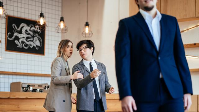 Ilustrasi rekan kerja toxic