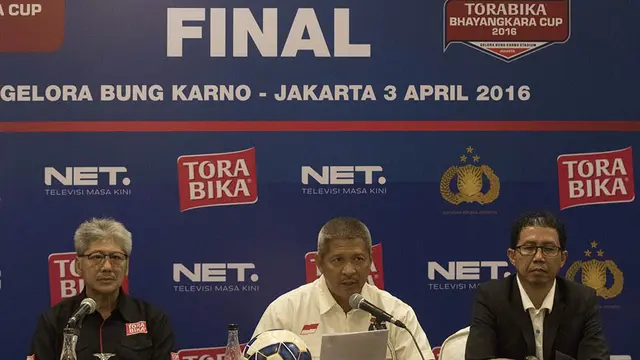 Arema Cronus vs Persib Bandung