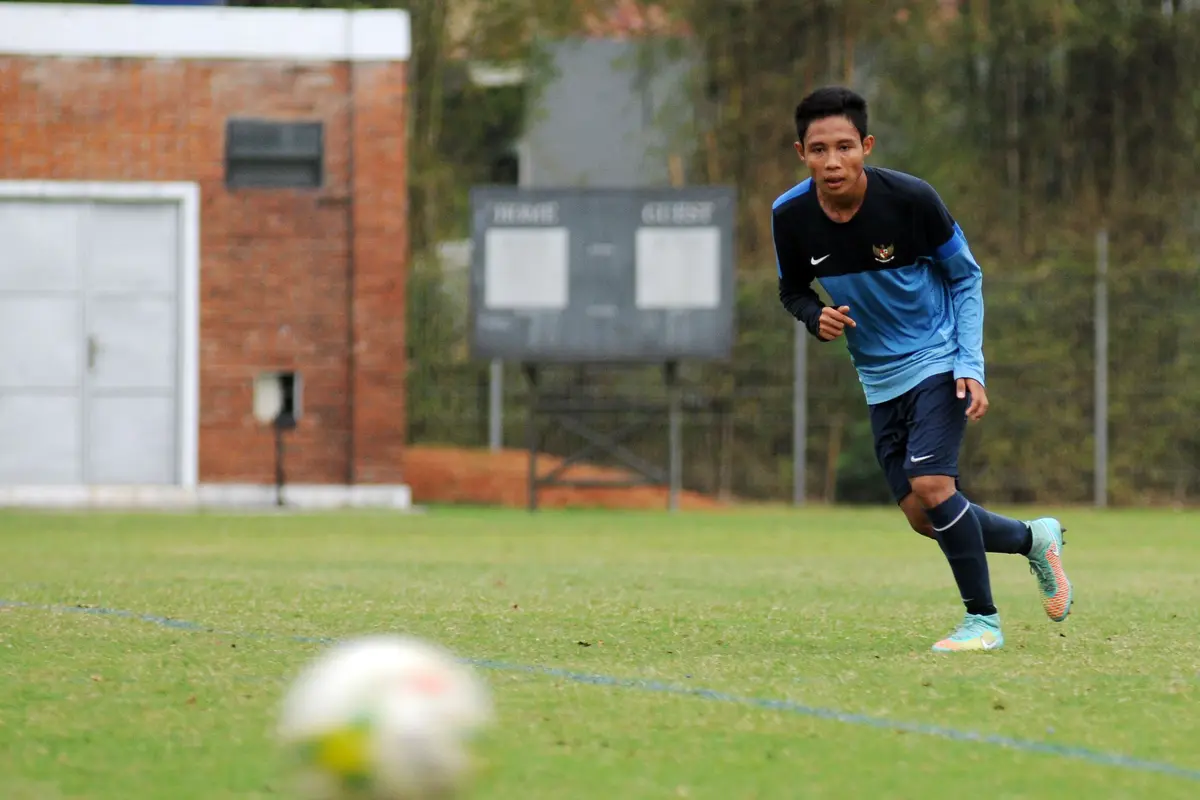 Evan Dimas