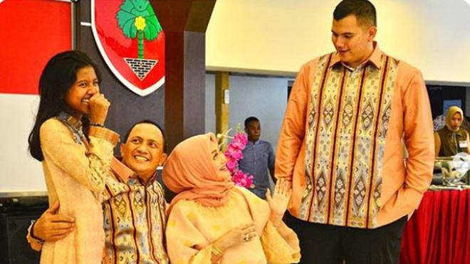  Lebaran  Pakai Baju  Bodo Keharmonisan Bella Saphira 
